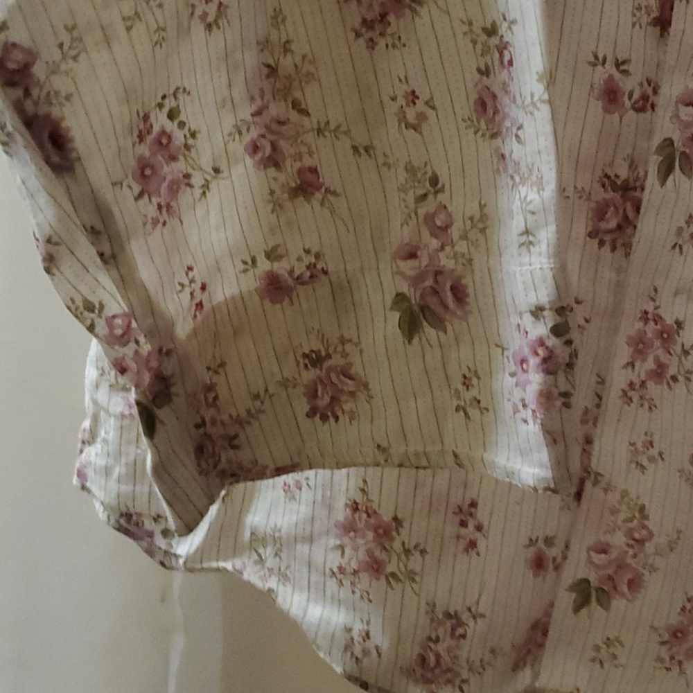 Blouse - Picture 2 of 5